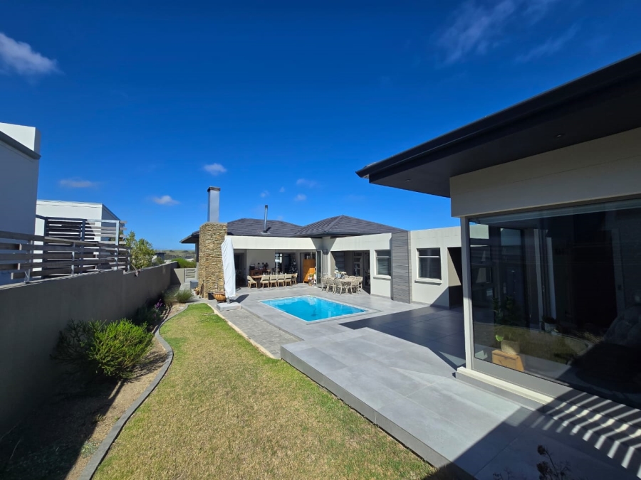 4 Bedroom Property for Sale in Oubaai Western Cape
